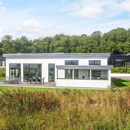 10 Person In Sjolund-by Traum * Sjolund