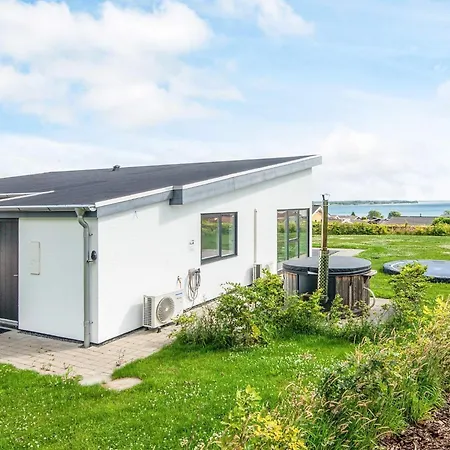 10 Person In Sjolund-by Traum Hébergement de vacances